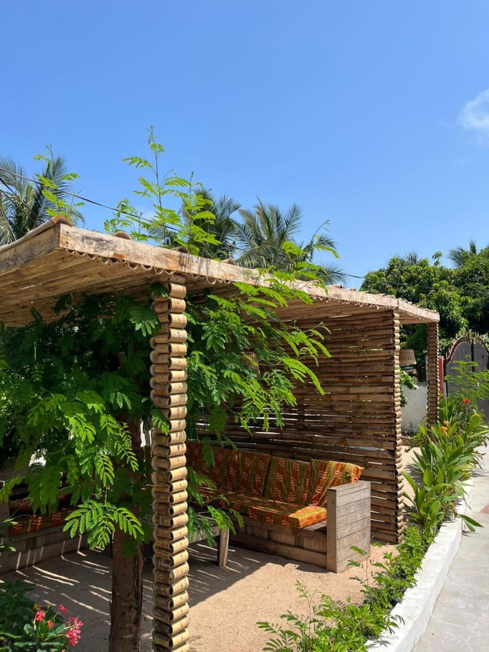 African Treasure Beach Resort Kokrobite Exterior photo
